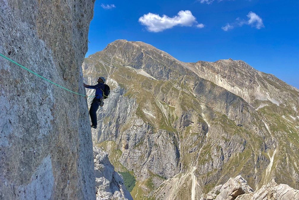 locandina alpinismo su roccia